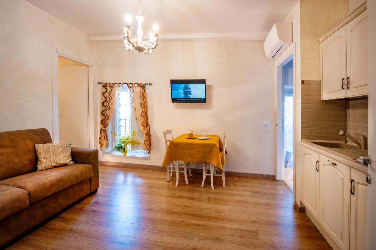 La Rocchetta Bed & Breakfast Valeggio sul Mincio Exterior photo